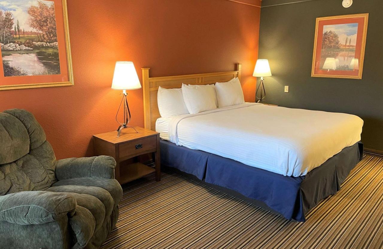 Crossroads Hotel & Event Center Fort Dodge Exterior foto