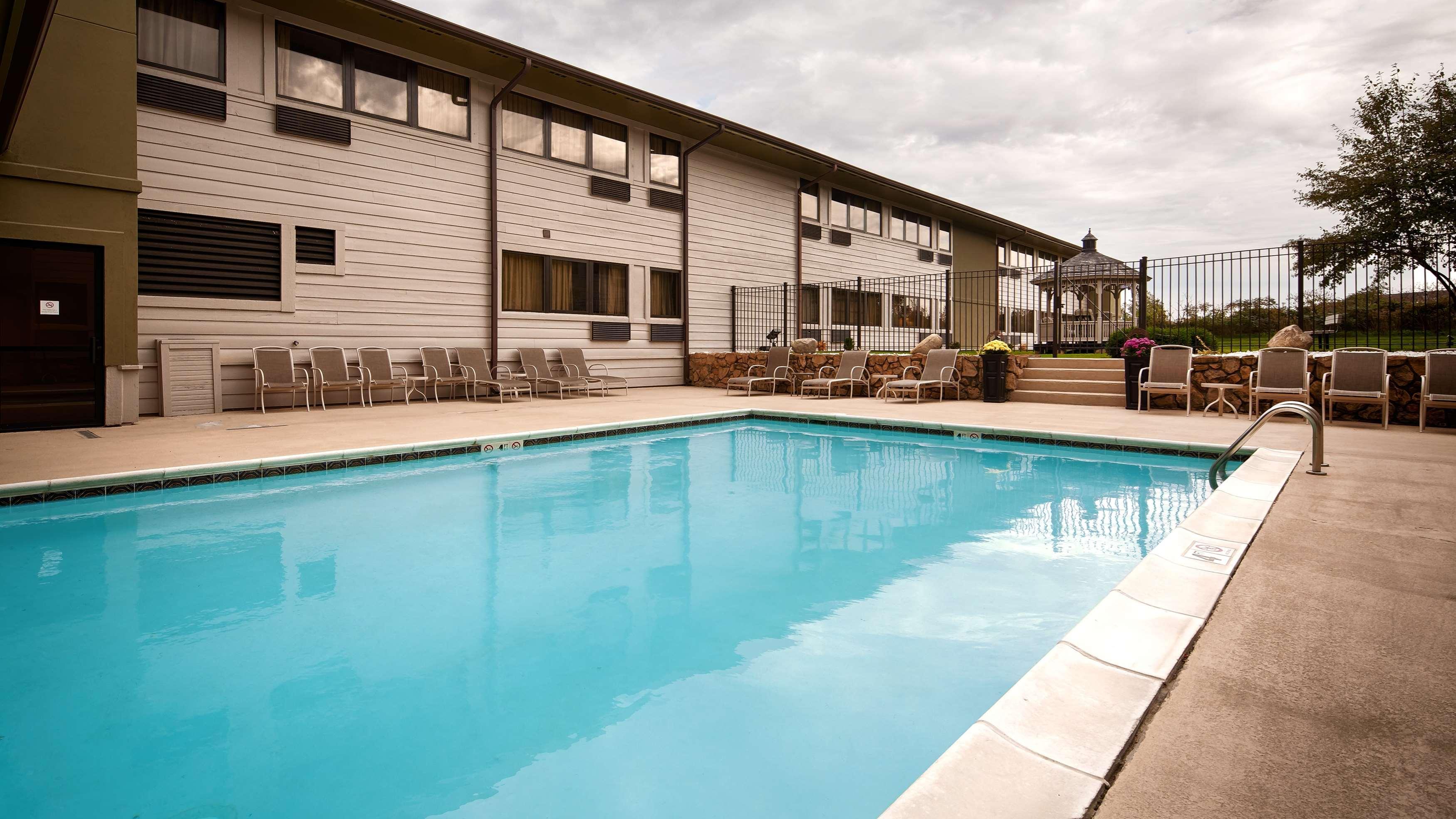 Crossroads Hotel & Event Center Fort Dodge Exterior foto