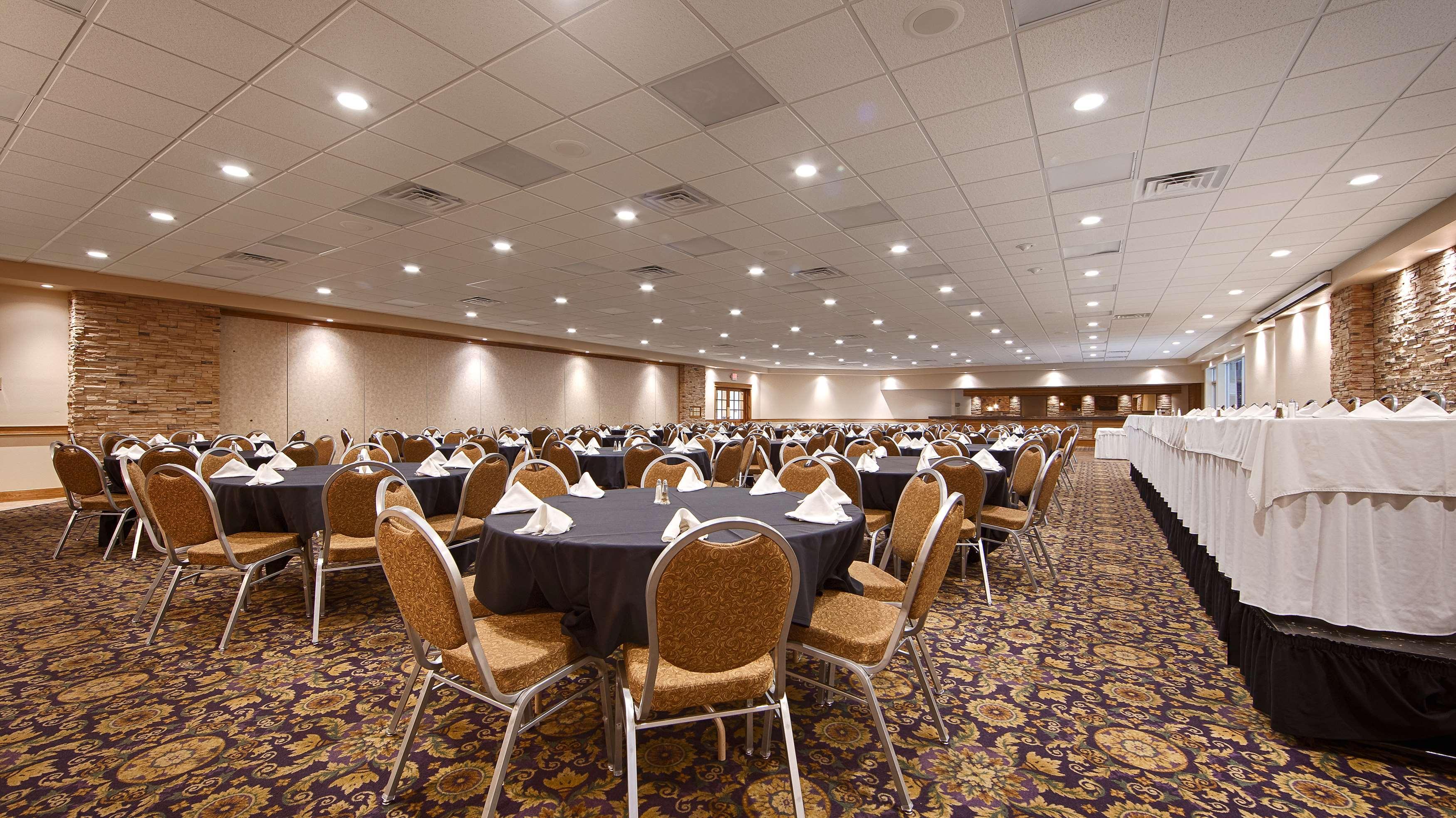 Crossroads Hotel & Event Center Fort Dodge Exterior foto