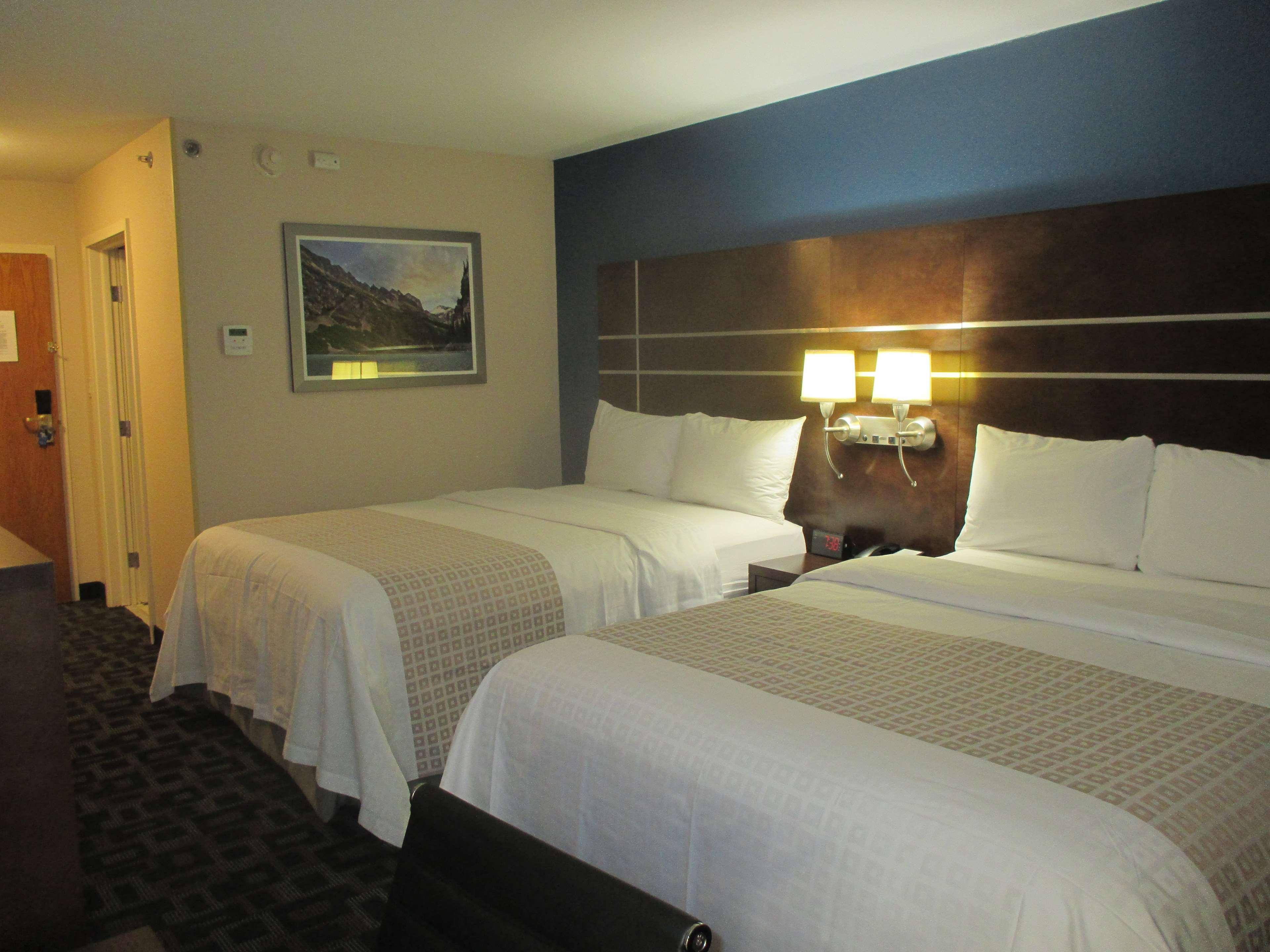 Crossroads Hotel & Event Center Fort Dodge Exterior foto