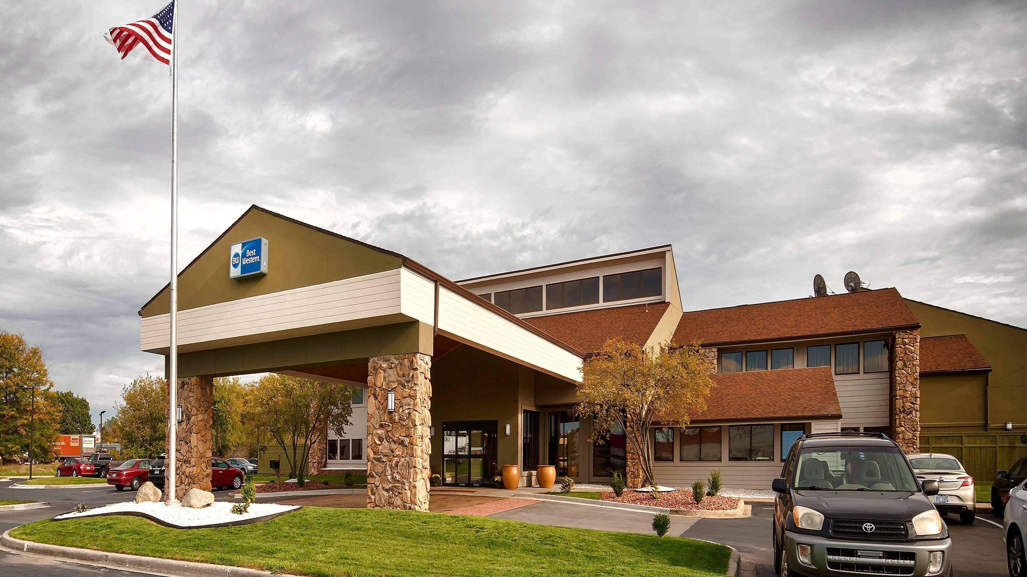 Crossroads Hotel & Event Center Fort Dodge Exterior foto